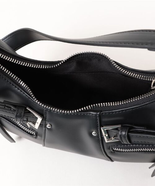 archives(アルシーヴ)の「ZIPディテールハーフムーンバッグ(ハンドバッグ・レディース・ブラック/ブラウン/キャメル・FREE)」の16枚目の写真