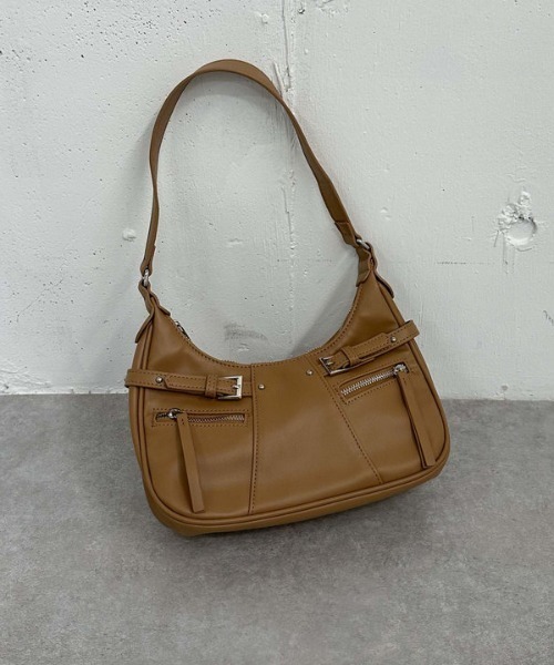 archives(アルシーヴ)の「ZIPディテールハーフムーンバッグ(ハンドバッグ・レディース・ブラック/ブラウン/キャメル・FREE)」の3枚目の写真