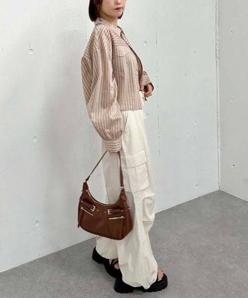 archives(アルシーヴ)の「ZIPディテールハーフムーンバッグ(ハンドバッグ・レディース・ブラック/ブラウン/キャメル・FREE)」の5枚目の写真