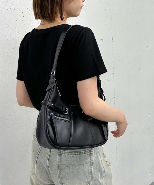 ✿リバティ✕パッチワーク✿　カテドラルウィンドウのハーフムーンバック ✿リバティ✕パッチワーク✿ ご注文品 カテドラルウィンドウの