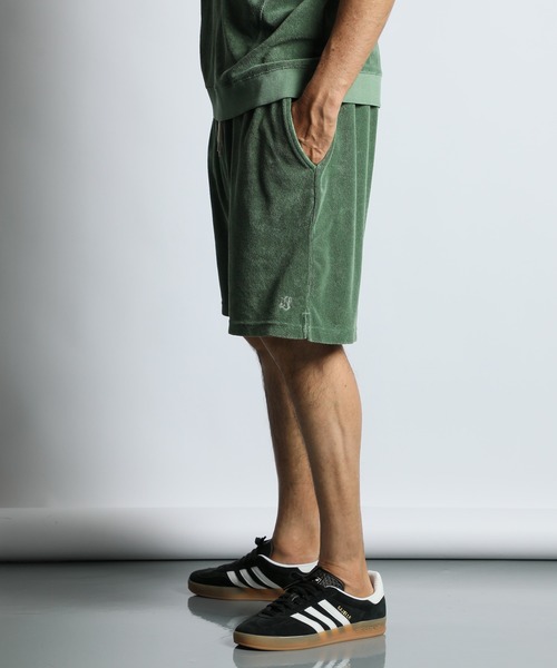 The DUFFER of ST.GEORGE(ザダファーオブセントジョージ)の「PIGMENT-DYE SETUP PILE SHORTS:ピグメント加工 セットアップ パイルショートパンツ(その他パンツ・メンズ・ホワイト/ミント/ネイビー・X-LARGE/LARGE/MEDIUM)」の2枚目の写真