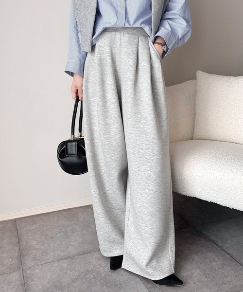 classicalelf（クラシカルエルフ）の「たっぽりシルエットに一目ぼれ。3タックコクーンシルエットダンボール素材ワイドパンツ（スウェットパンツ・レディース・杢グレー/ブラック/オートミール・LARGE/MEDIUM/SMALL/X-LARGE）」の12枚目の写真