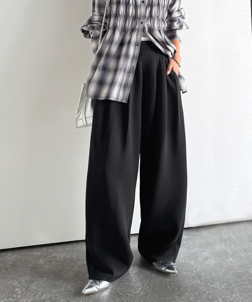 classicalelf（クラシカルエルフ）の「たっぽりシルエットに一目ぼれ。3タックコクーンシルエットダンボール素材ワイドパンツ（スウェットパンツ・レディース・杢グレー/ブラック/オートミール・LARGE/MEDIUM/SMALL/X-LARGE）」の18枚目の写真