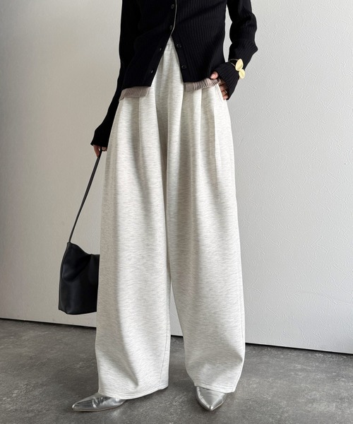classicalelf（クラシカルエルフ）の「たっぽりシルエットに一目ぼれ。3タックコクーンシルエットダンボール素材ワイドパンツ（スウェットパンツ・レディース・杢グレー/ブラック/オートミール・LARGE/MEDIUM/SMALL/X-LARGE）」の13枚目の写真