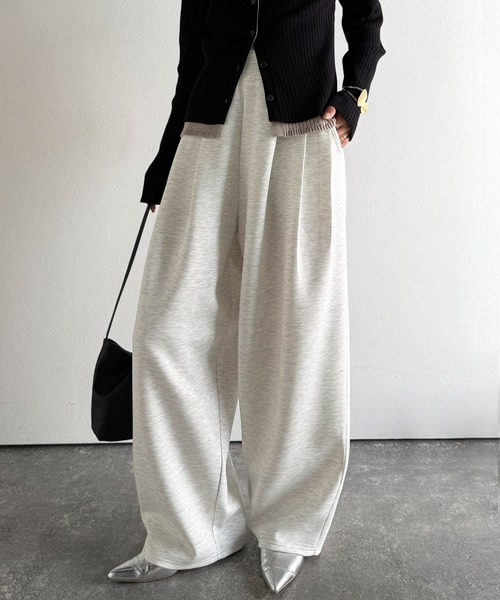 classicalelf（クラシカルエルフ）の「たっぽりシルエットに一目ぼれ。3タックコクーンシルエットダンボール素材ワイドパンツ（スウェットパンツ・レディース・杢グレー/ブラック/オートミール・LARGE/MEDIUM/SMALL/X-LARGE）」の19枚目の写真