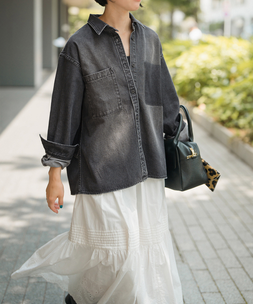 Spick & Span(スピックアンドスパン)の「《WEB限定 / 追加》5 1/2 SOFT DENIM SHIRT(シャツ/ブラウス・レディース・ブラック/ブルー系その他・FREE)」の1枚目の写真