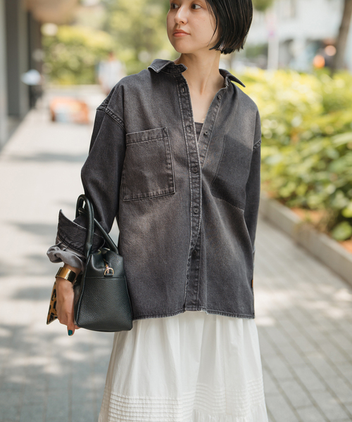 Spick & Span(スピックアンドスパン)の「《WEB限定 / 追加》5 1/2 SOFT DENIM SHIRT(シャツ/ブラウス・レディース・ブラック/ブルー系その他・FREE)」の7枚目の写真