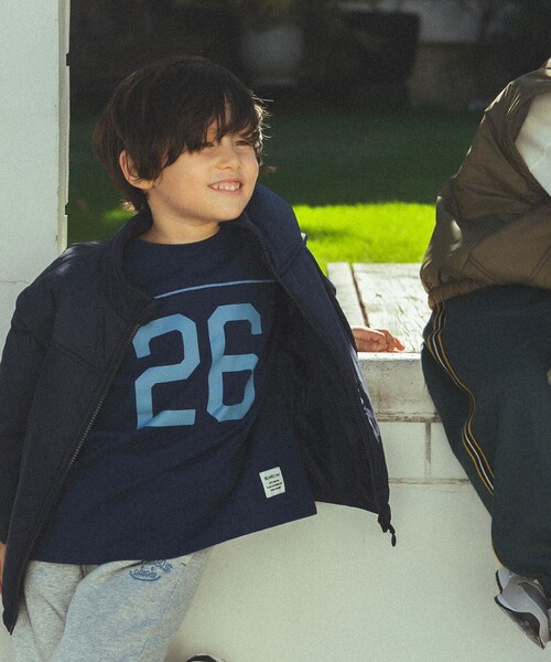 BEAMS mini(ビームスミニ)の「ナンバー ロゴ ロングスリーブ Tシャツ 2025FW(90~130cm)(Tシャツ/カットソー・キッズ・グリーン系その他5/ベージュ/ネイビー・90/100/110/120/140/130)」の3枚目の写真