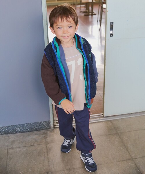 BEAMS mini(ビームスミニ)の「ナンバー ロゴ ロングスリーブ Tシャツ 2025FW(90~130cm)(Tシャツ/カットソー・キッズ・グリーン系その他5/ベージュ/ネイビー・90/100/110/120/140/130)」の6枚目の写真