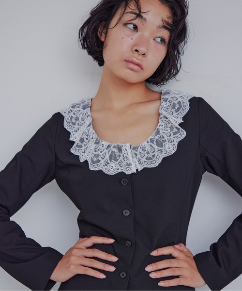 etre loin（エトルワン）の「Lace trimmed tailored blouse（シャツ/ブラウス・レディース・グレー/ブラック/ブラウン・M）」の2枚目の写真