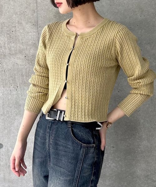 PAGEBOY（ページボーイ）の「ピグメントケーブルカーディガン（カーディガン/ボレロ・レディース・マスタード/ネイビー/チャコールグレー/オフホワイト・FREE）」の4枚目の写真
