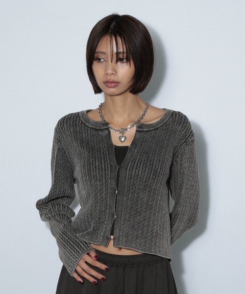 PAGEBOY（ページボーイ）の「ピグメントケーブルカーディガン（カーディガン/ボレロ・レディース・マスタード/ネイビー/チャコールグレー/オフホワイト・FREE）」の20枚目の写真