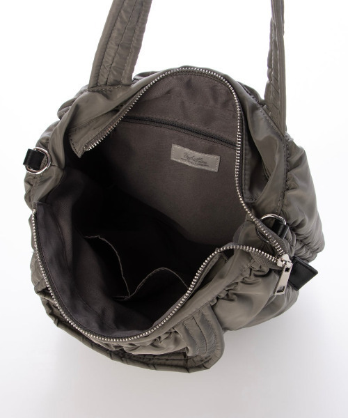cache cache(カシュ カシュ)の「カシュカシュ cachecache / ゴムキルト2wayトートバッグ(トートバッグ・レディース・ブラック/グレー/ブラウン・FREE)」の14枚目の写真