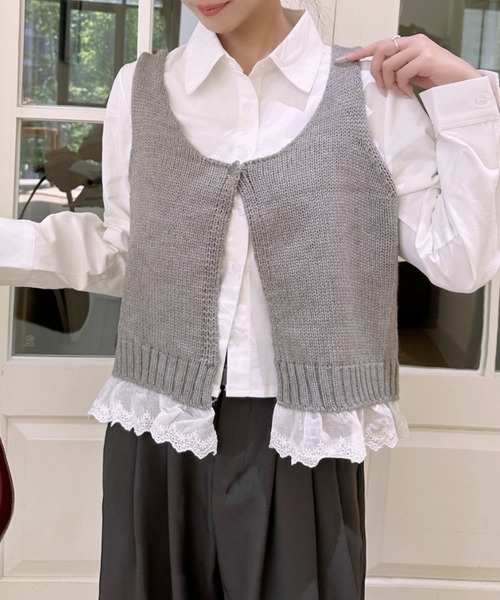 Ada.(エイダ)の「裾レース レイヤードデザイン ニット ビスチェ(ニット/セーター・レディース・アイボリー/レッド/グレー・FREE)」の11枚目の写真