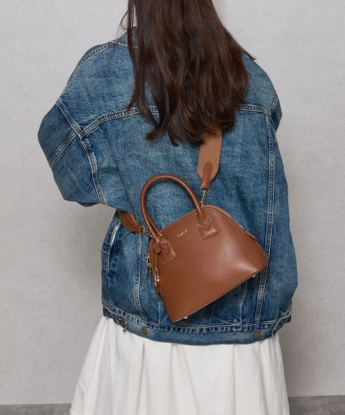 Ungrid(アングリッド)の「【Ungrid/アングリッド】牛革 ミニボストンバッグ(ハンドバッグ・レディース・アイボリー/ブラック/ブルーグレー/グレイッシュベージュ/ベージュ系その他/オリーブ/キャメル・FREE)」の7枚目の写真