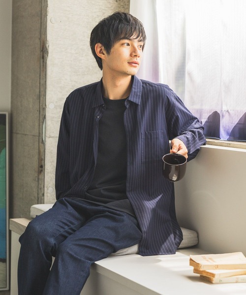 GLOBAL WORK（グローバルワーク）の「サラサマレギュラーシャツ/長袖/575772（シャツ/ブラウス・メンズ・グレイッシュベージュ/ブルー系4/チャコールグレー/ネイビー系8/グリーン/ブラウン系8・MEDIUM/SMALL/X-LARGE/LARGE/X-SMALL/XX-LARGE/XXX-LARGE）」の6枚目の写真