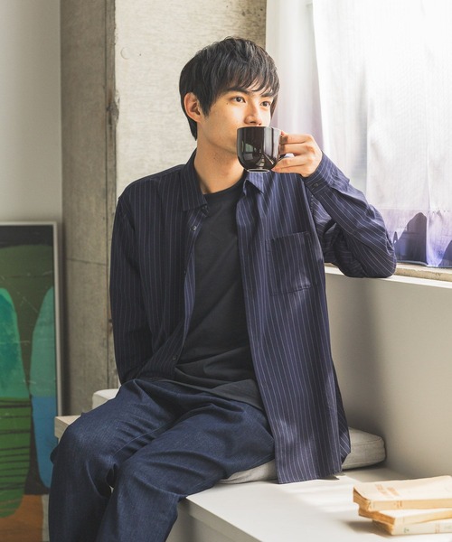 GLOBAL WORK（グローバルワーク）の「サラサマレギュラーシャツ/長袖/575772（シャツ/ブラウス・メンズ・グレイッシュベージュ/ブルー系4/チャコールグレー/ネイビー系8/グリーン/ブラウン系8・MEDIUM/SMALL/X-LARGE/LARGE/X-SMALL/XX-LARGE/XXX-LARGE）」の14枚目の写真