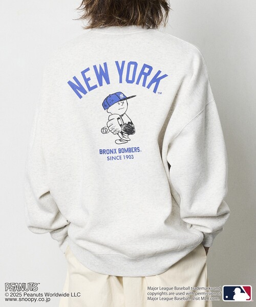 限定展開 MLB×PEANUTS 別注 ビッグシルエット バックプリント クルー
