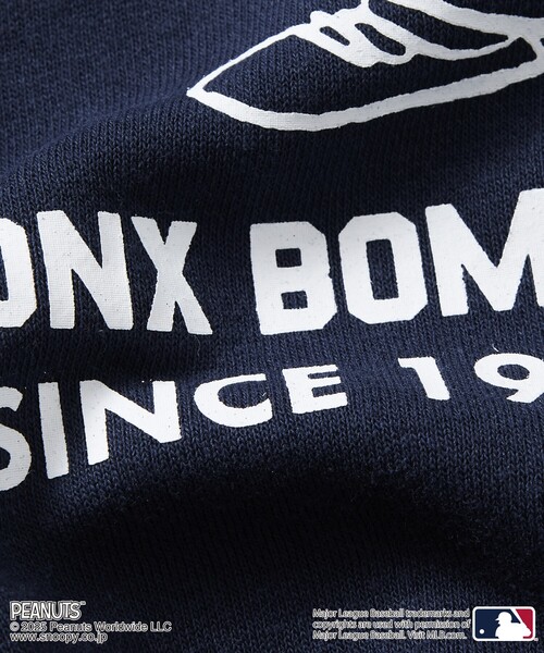 FREAK'S STORE(フリークスストア)の「限定展開 MLB×PEANUTS 別注 ビッグシルエット バックプリント クルーネックスウェット/YANKEES(スウェット・メンズ・ブラック/アッシュグレー/ネイビー・LARGE/MEDIUM/SMALL)」の15枚目の写真