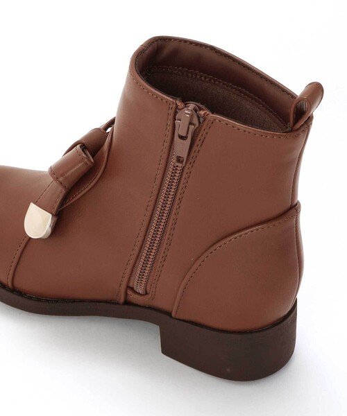 BeBe（ベベ）の「メタルポイントリボンショートブーツ(16~21cm)（ブーツ・キッズ・ブラウン/ブラック・20.0cm/17.0cm/19.0cm/21.0cm/18.0cm/16.0cm）」の13枚目の写真