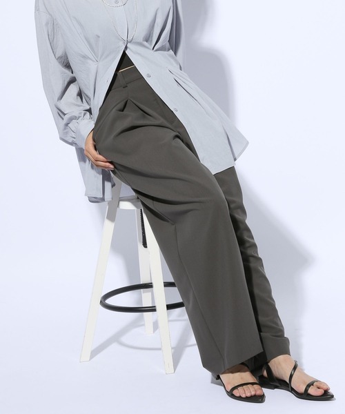 GLOBAL WORK（グローバルワーク）の「タックワイドパンツ/599681（スラックス・レディース・チャコール/ブラック/ブラウン・MEDIUM/LARGE）」の3枚目の写真