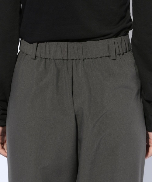 GLOBAL WORK（グローバルワーク）の「タックワイドパンツ/599681（スラックス・レディース・チャコール/ブラック/ブラウン・MEDIUM/LARGE）」の9枚目の写真