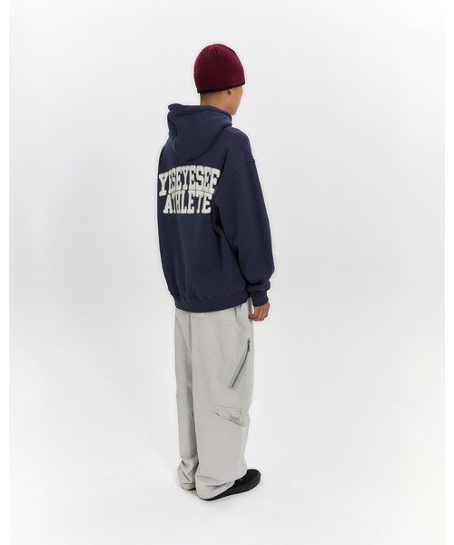 YESEYESEE（イエスアイシー）の「Y.E.S Athlete Logo Hoodie（パーカー・メンズ・オフホワイト/チャコール/ブルー系その他・L/M/S/XL）」の20枚目の写真