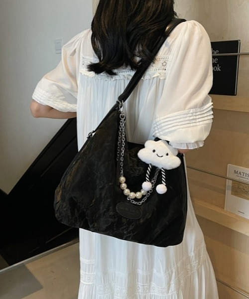 gossip！ロサンゼルス（ゴシップロサンゼルス）の「【Y2K】2WAYショルダーバッグ／リュック（A5収納可・チャームなし）（ショルダーバッグ・レディース・オフホワイト/シルバー/ブラック・FREE）」の10枚目の写真