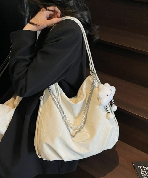 gossip！ロサンゼルス（ゴシップロサンゼルス）の「【Y2K】2WAYショルダーバッグ／リュック（A5収納可・チャームなし）（ショルダーバッグ・レディース・オフホワイト/シルバー/ブラック・FREE）」の17枚目の写真
