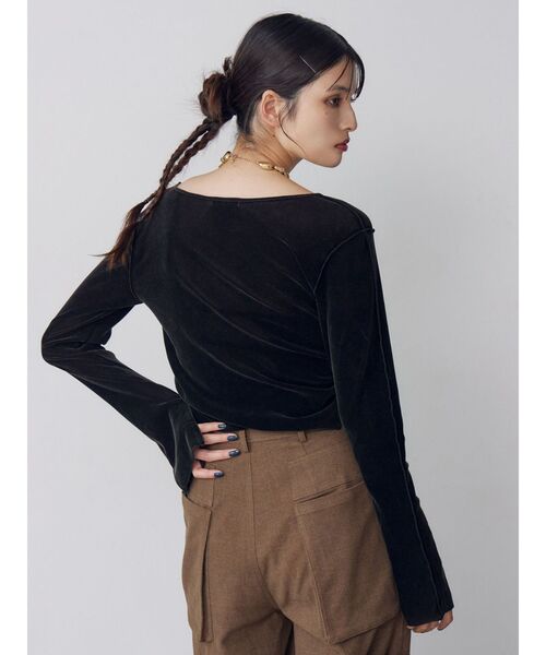 MURUA（ムルーア）の「フレアスリーブベロアトップス（Tシャツ/カットソー・レディース・ブラック/ブラウン/ブルー・FREE）」の13枚目の写真