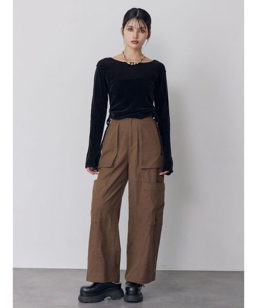 MURUA（ムルーア）の「フレアスリーブベロアトップス（Tシャツ/カットソー・レディース・ブラック/ブラウン/ブルー・FREE）」の14枚目の写真