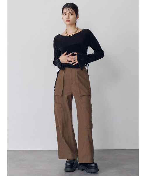 MURUA（ムルーア）の「フレアスリーブベロアトップス（Tシャツ/カットソー・レディース・ブラック/ブラウン/ブルー・FREE）」の15枚目の写真