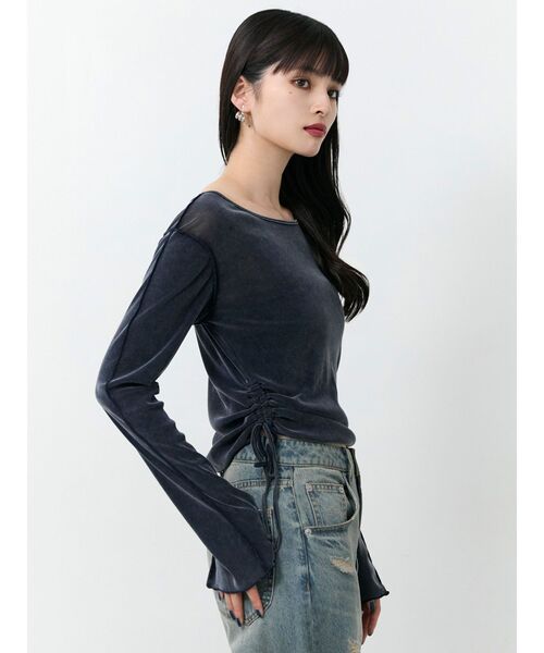 MURUA（ムルーア）の「フレアスリーブベロアトップス（Tシャツ/カットソー・レディース・ブラック/ブラウン/ブルー・FREE）」の21枚目の写真