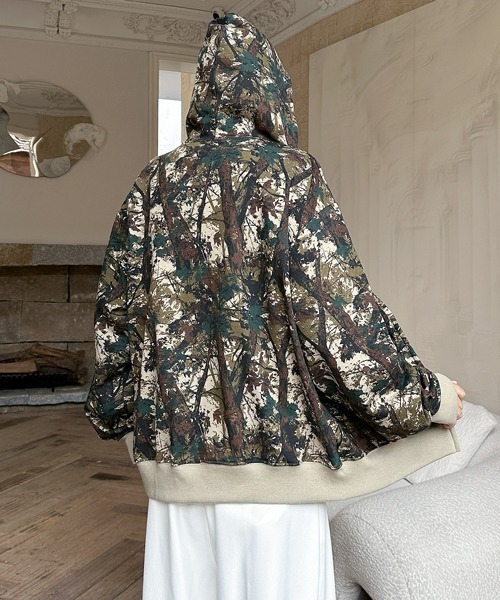 FVLMEN(フルメン)の「【FVLMEN】logo patch tree camouflage short W zip parka/ロゴ パッチ ツリー カモフラージュ 短丈 ダブル ジップ パーカー(パーカー・メンズ・グリーン系カモフラージュ/ブラウン系カモフラージュ・MEDIUM/LARGE)」の18枚目の写真