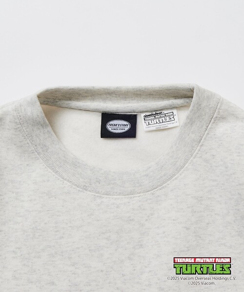 FREAK'S STORE(フリークスストア)の「限定展開 TEENAGE MUTANT NINJA TURTLES/ミュータント タートルズ 別注 ビッグシルエット バックプリント クルーネックスウェット(スウェット・メンズ・アッシュグレー/ブラウン/スミクロ・MEDIUM/LARGE/SMALL)」の9枚目の写真