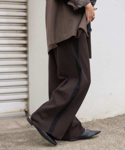 JOURNAL STANDARD（ジャーナルスタンダード）の「《WEB限定追加2》ウォッシャブルトラックパンツ（その他パンツ・レディース・ブラウン/ブラック・FREE）」の3枚目の写真