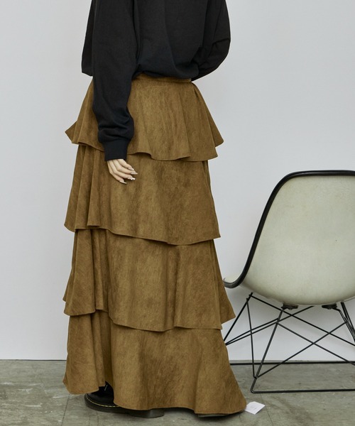 AO2(アオズ)の「【80%OFF】フェイクスエードティアードロングスカート(スカート・レディース・ブラック/ベージュ/ブラウン・FREE)」の22枚目の写真