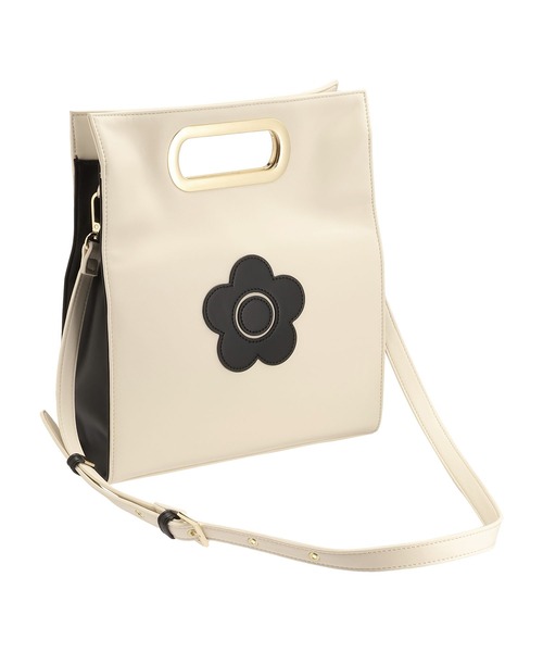 MARY QUANT（マリークワント）の「メタルクリテ 2WAYショルダー（ショルダーバッグ・レディース・ブラック/アイボリー/モスグリーン・FREE）」の4枚目の写真