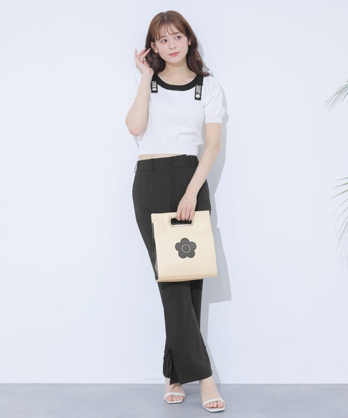 MARY QUANT（マリークワント）の「メタルクリテ 2WAYショルダー（ショルダーバッグ・レディース・ブラック/アイボリー/モスグリーン・FREE）」の8枚目の写真