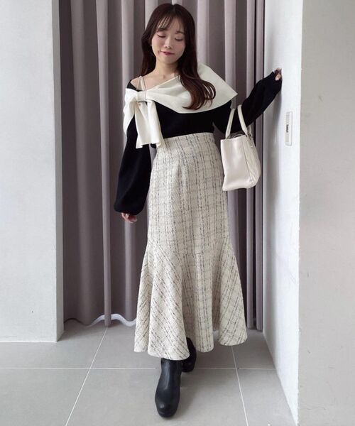 MAJESTIC LEGON（マジェスティックレゴン）の「ツイードマーメイドロングスカート（スカート・レディース・ホワイト系その他2/ブラック系その他・X-SMALL/SMALL/MEDIUM）」の7枚目の写真