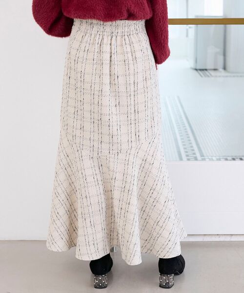 MAJESTIC LEGON（マジェスティックレゴン）の「ツイードマーメイドロングスカート（スカート・レディース・ホワイト系その他2/ブラック系その他・X-SMALL/SMALL/MEDIUM）」の12枚目の写真