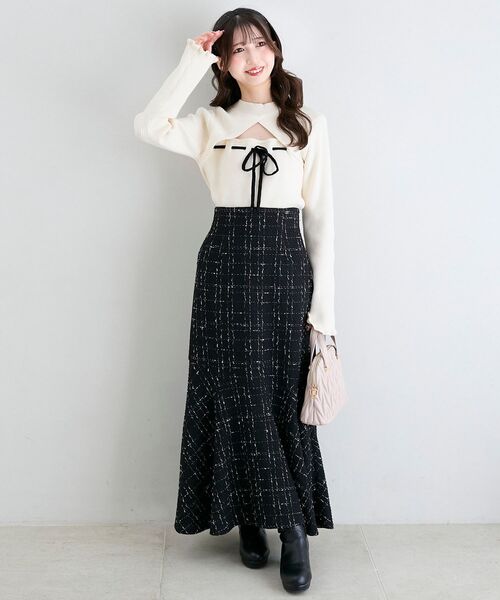 MAJESTIC LEGON（マジェスティックレゴン）の「ツイードマーメイドロングスカート（スカート・レディース・ホワイト系その他2/ブラック系その他・X-SMALL/SMALL/MEDIUM）」の14枚目の写真