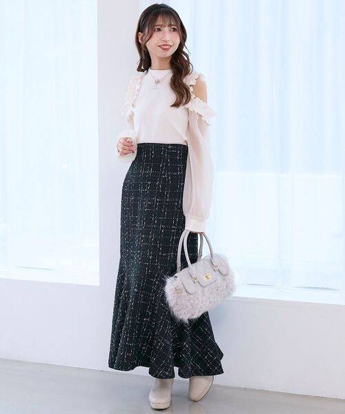 MAJESTIC LEGON（マジェスティックレゴン）の「ツイードマーメイドロングスカート（スカート・レディース・ホワイト系その他2/ブラック系その他・X-SMALL/SMALL/MEDIUM）」の17枚目の写真