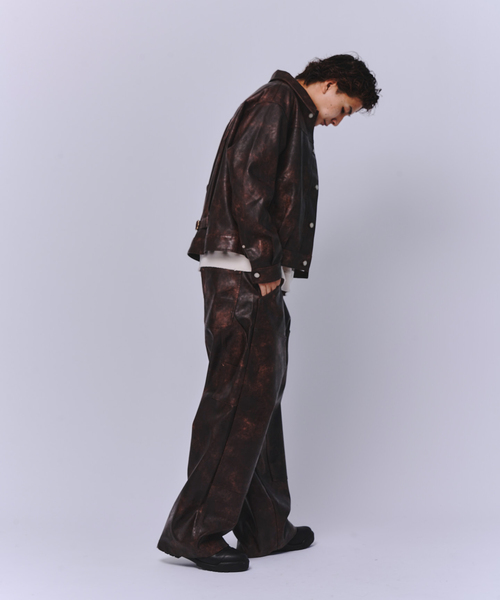 JOINT WORKS（ジョイントワークス）の「フェードレザー トラッカーブルゾン / Faded Faux Leather Tracker Blouson（ブルゾン・メンズ・ブラック/ブラウン・MEDIUM/LARGE）」の13枚目の写真