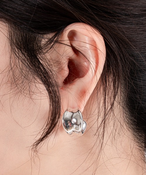JENNYBIRD(ジェニーバード)の「【JENNY BIRD/ジェニーバード】フープピアス Chunky Doune Hoop(ピアス(両耳用)・レディース・ゴールド/シルバー・FREE)」の18枚目の写真