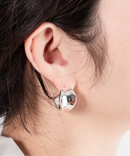 JENNYBIRD(ジェニーバード)の「【JENNY BIRD/ジェニーバード】フープピアス Chunky Doune Hoop(ピアス(両耳用)・レディース・ゴールド/シルバー・FREE)」の20枚目の写真