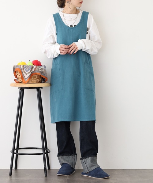 299.400.399 キヌ　エプロン ウォッシュドコットン クロスオーバーエプロン（エプロン）｜l'atelier