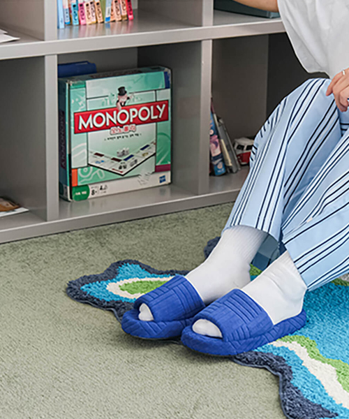BANACO（バナコ）の「【BANACO / バナコ】 VIVID TERRY ROOM SHOES / ビビットテリールームシューズ/韓国サンダル/ユニセックス（サンダル・メンズ・ブラック/ピンク/イエロー/オレンジ/ブルー/グリーン・M/L）」の3枚目の写真