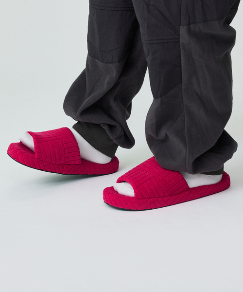 BANACO（バナコ）の「【BANACO / バナコ】 VIVID TERRY ROOM SHOES / ビビットテリールームシューズ/韓国サンダル/ユニセックス（サンダル・メンズ・ブラック/ピンク/イエロー/オレンジ/ブルー/グリーン・M/L）」の15枚目の写真