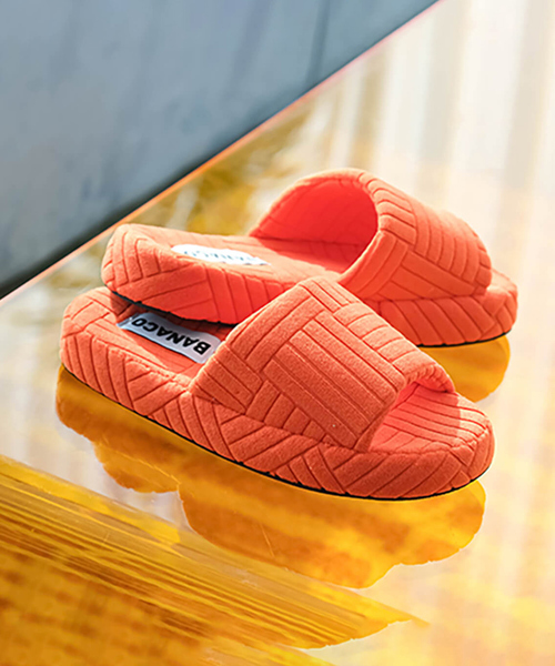 BANACO（バナコ）の「【BANACO / バナコ】 VIVID TERRY ROOM SHOES / ビビットテリールームシューズ/韓国サンダル/ユニセックス（サンダル・メンズ・ブラック/ピンク/イエロー/オレンジ/ブルー/グリーン・M/L）」の7枚目の写真